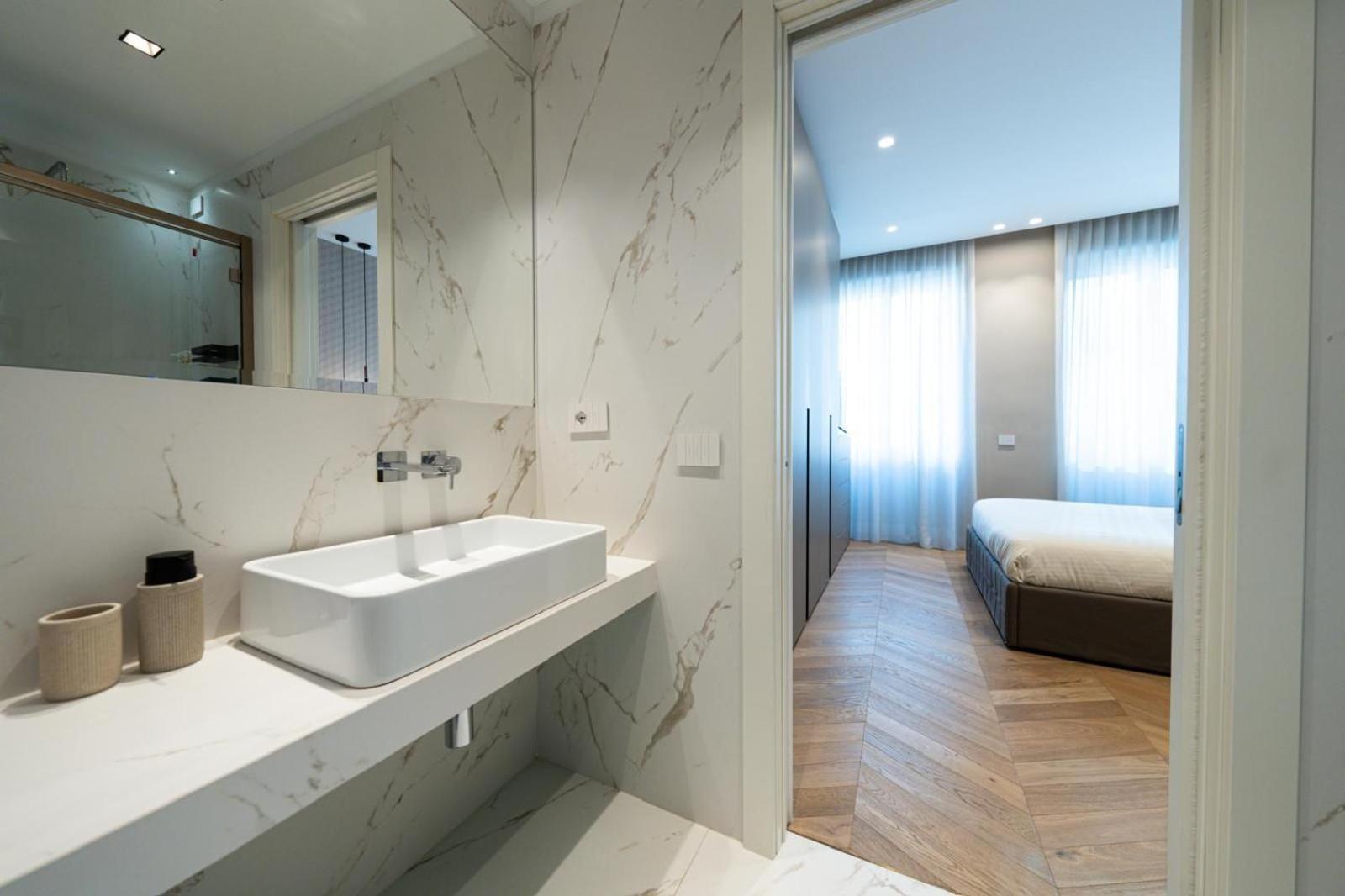 Apartamento Palazzo Fontana Duomo View Golden House Milán